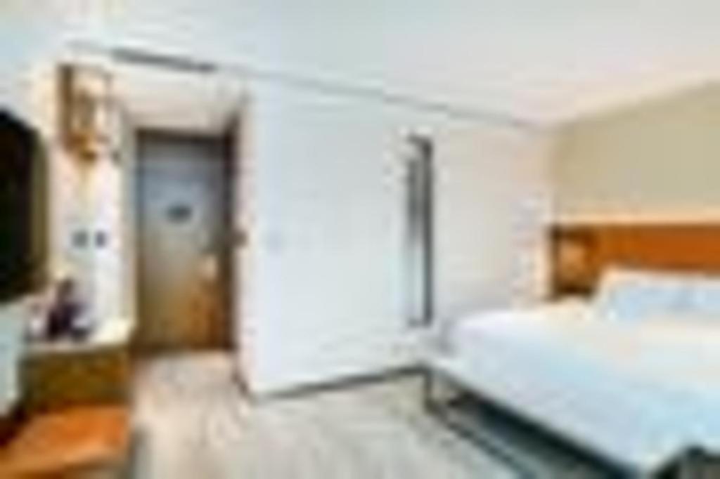 Yitel Hongqiao Caohejing Hongmei Road Metro Station Hotel Shanghai