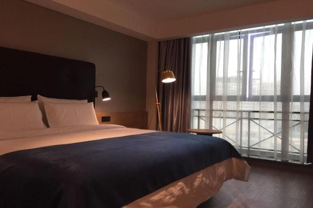 Hotel Yitel Hongqiao Caohejing Hongmei Road Metro Station Shanghai